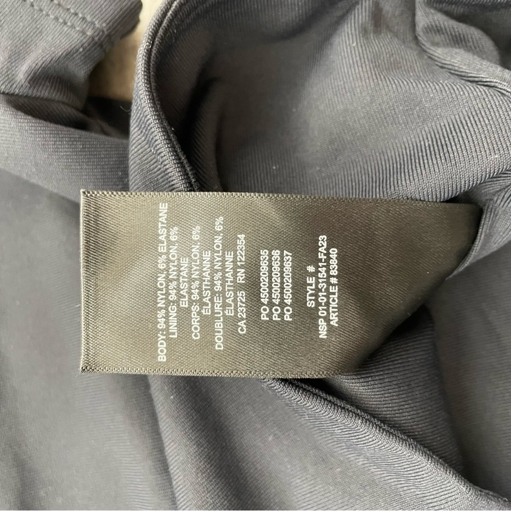 Aritzia Babaton Contour Black Cropped T-shirt Medium Crew Neck Short Sleeve - Picture 8 of 10